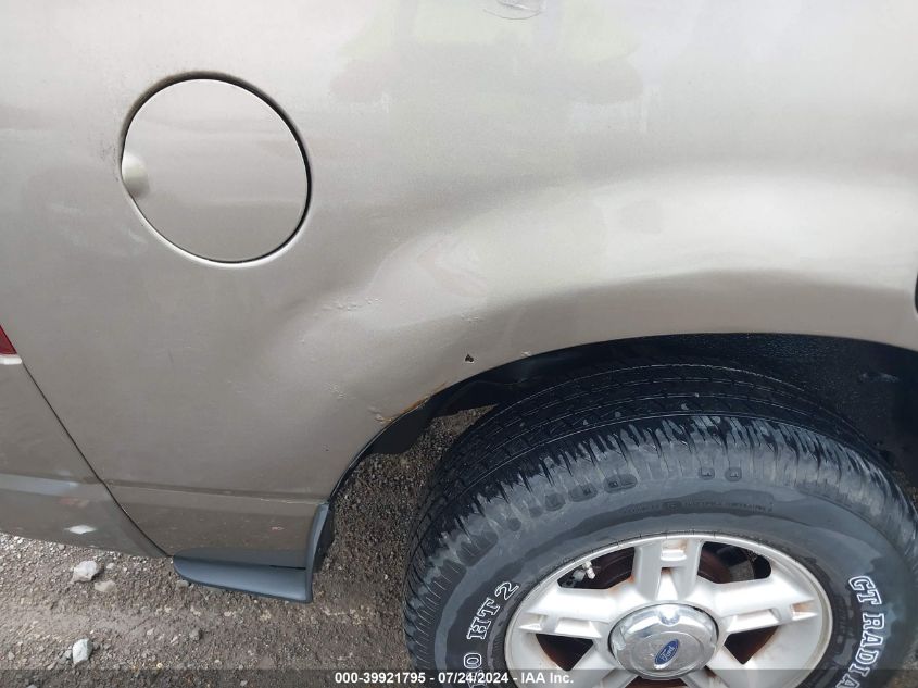 2004 Ford Explorer Nbx/Xlt VIN: 1FMZU73K14UC14913 Lot: 39921795