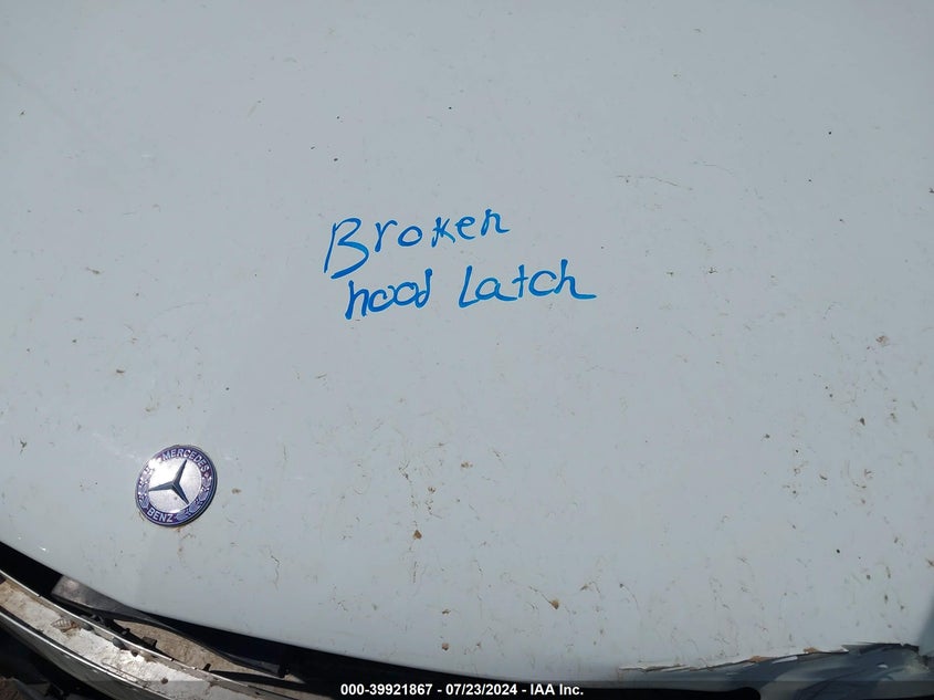 2014 Mercedes-Benz C 250 Luxury/Sport VIN: WDDGF4HB2EA950023 Lot: 39921867