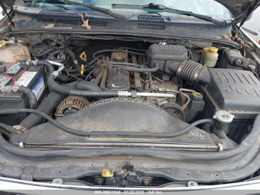 2000 Jeep Grand Cherokee Laredo VIN: 1J4GW48S8YC371955 Lot: 39921938