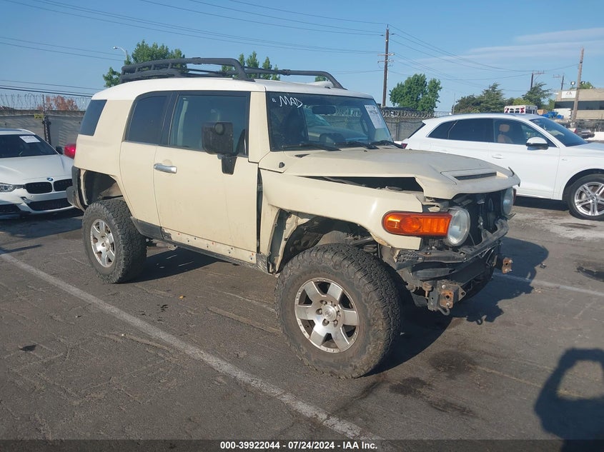2008 Toyota Fj Cruiser VIN: JTEBU11F38K021569 Lot: 39922044