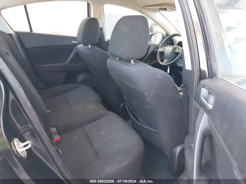 2011 Mazda Mazda3 I Touring VIN: JM1BL1VG2B1374747 Lot: 39922058