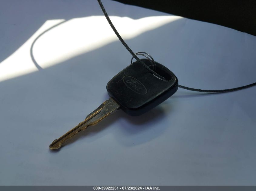 2001 Ford F-150 Xl/Xlt VIN: 2FTZF07281CA91994 Lot: 39922251