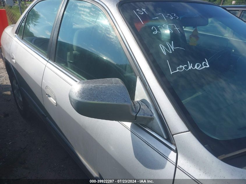 2000 Honda Accord 2.3 Lx VIN: 1HGCG6656YA130628 Lot: 39922287