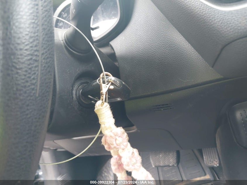 2020 TOYOTA COROLLA LE - JTDEPRAE4LJ055095