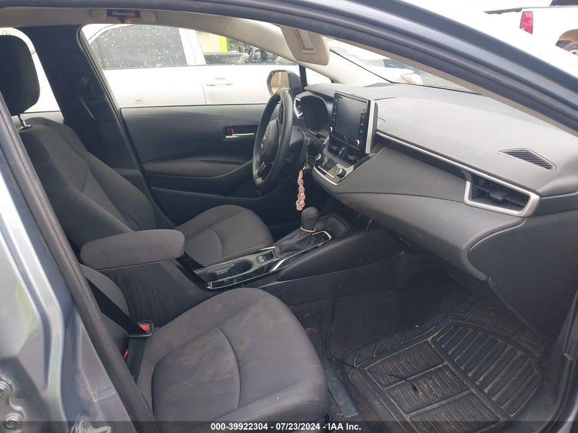 2020 TOYOTA COROLLA LE - JTDEPRAE4LJ055095