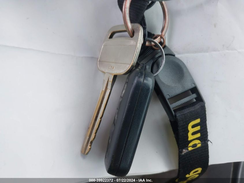 2004 Toyota Camry Le VIN: 4T1BE32K94U821084 Lot: 39922372