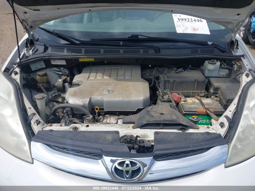 2008 Toyota Sienna Limited VIN: 5TDBK22C28S011998 Lot: 39922446