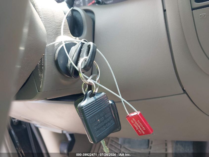 2001 Ford Expedition Eddie Bauer VIN: 1FMPU18L31LB05392 Lot: 39922471