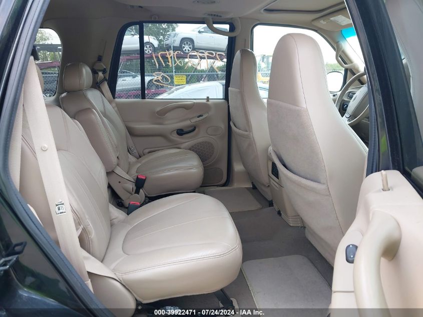 2001 Ford Expedition Eddie Bauer VIN: 1FMPU18L31LB05392 Lot: 39922471