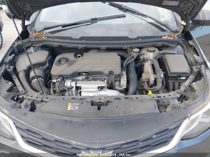 2018 CHEVROLET CRUZE LT - 1G1BE5SM6J7164944