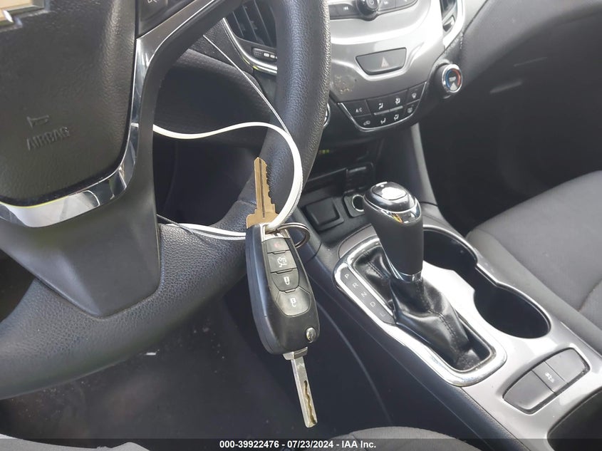 2018 CHEVROLET CRUZE LT - 1G1BE5SM6J7164944