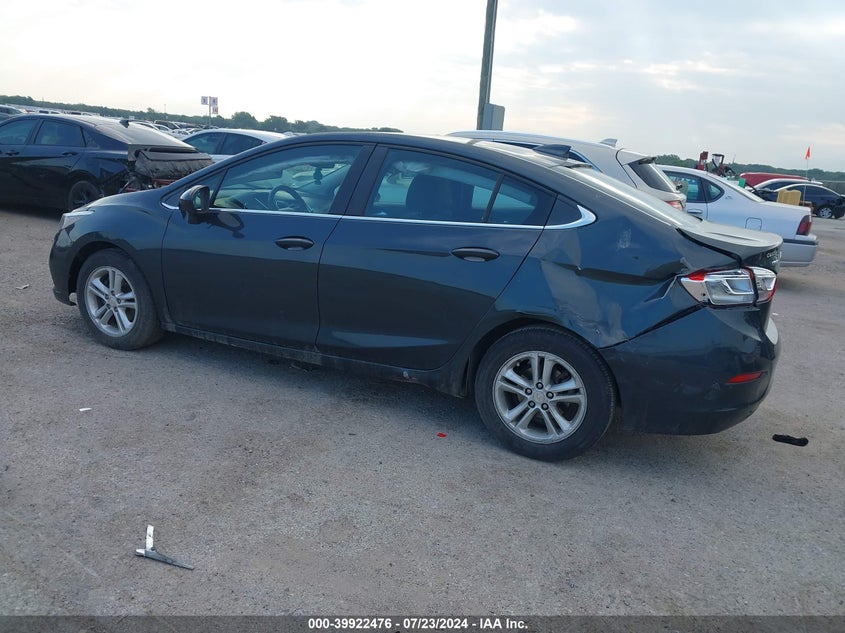 2018 CHEVROLET CRUZE LT - 1G1BE5SM6J7164944
