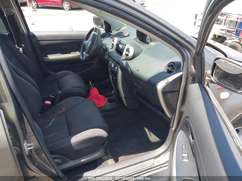 2004 Scion Xa VIN: JTKKT624840068192 Lot: 39922552