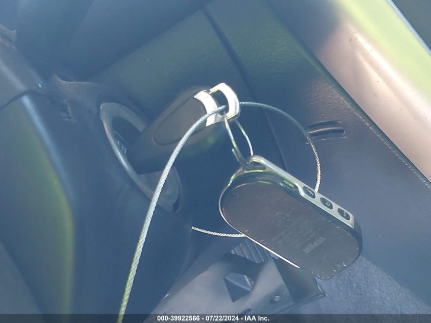 2005 Subaru Legacy Outback 2.5 Xt Limited VIN: 4S4BP67C256321710 Lot: 39922566