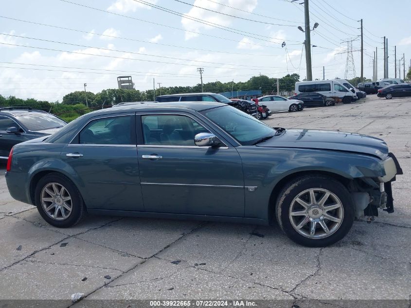 2006 Chrysler 300C VIN: 2C3KA63H26H286517 Lot: 39922665