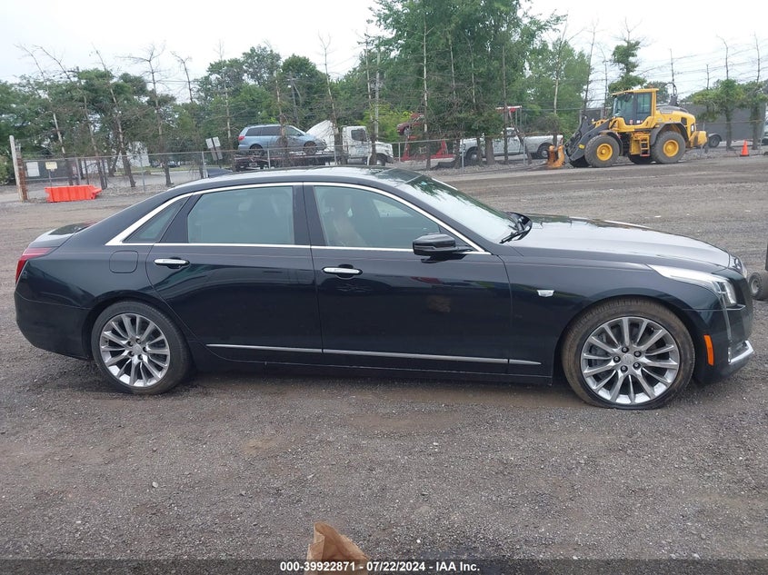 2017 CADILLAC CT6 LUXURY - 1G6KD5RS8HU179829