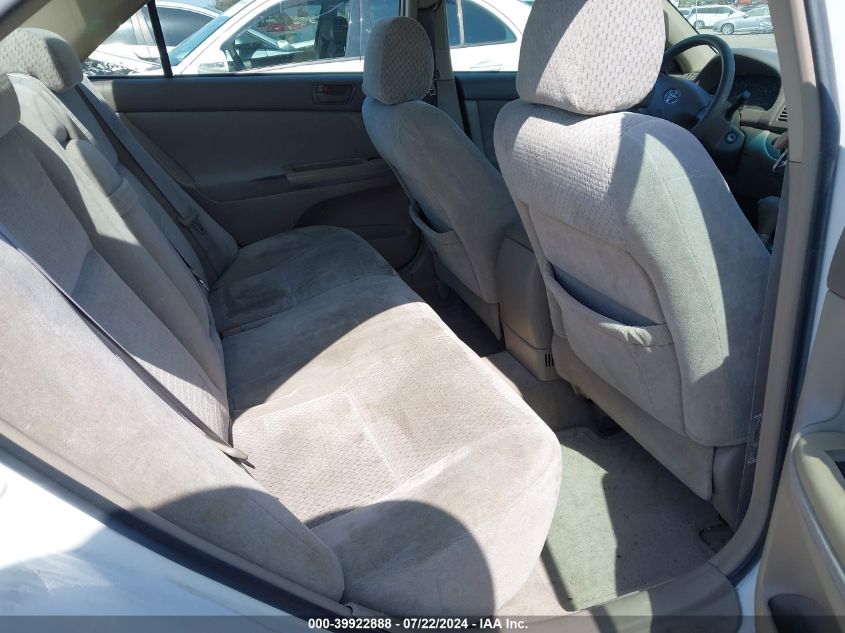 2004 Toyota Camry Le V6 VIN: 4T1BF32K74U073254 Lot: 39922888