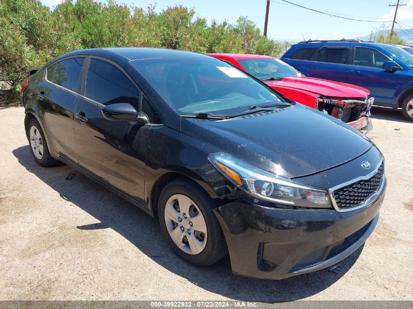 3KPFL4A79HE119429 2017 KIA FORTE - Image 1