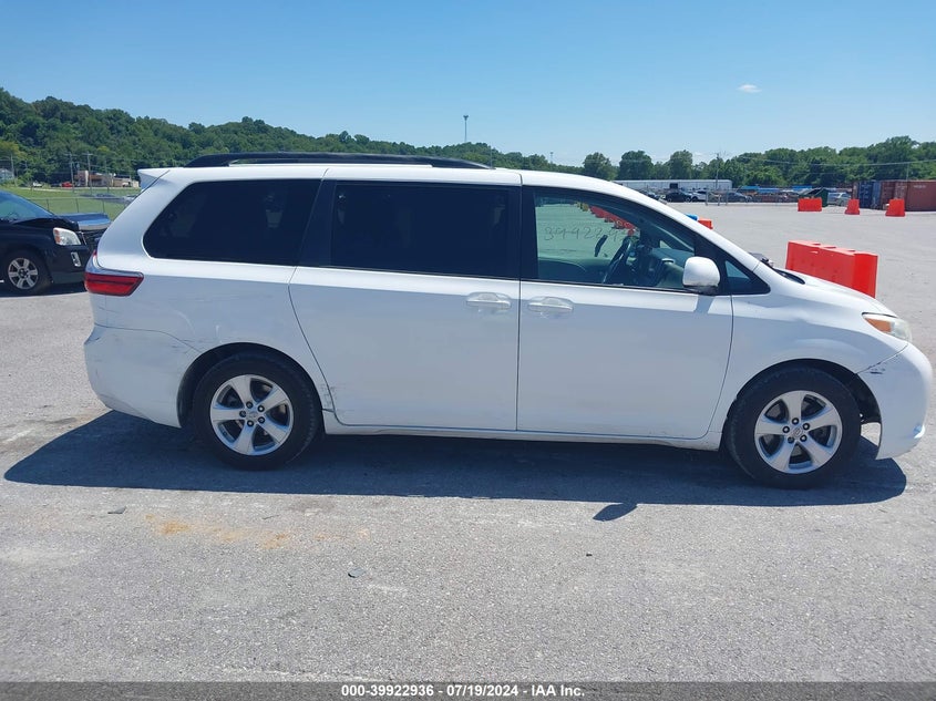 2015 Toyota Sienna Le 7 Passenger/Le 8 Passenger VIN: 5TDKK3DC8FS529906 Lot: 39922936