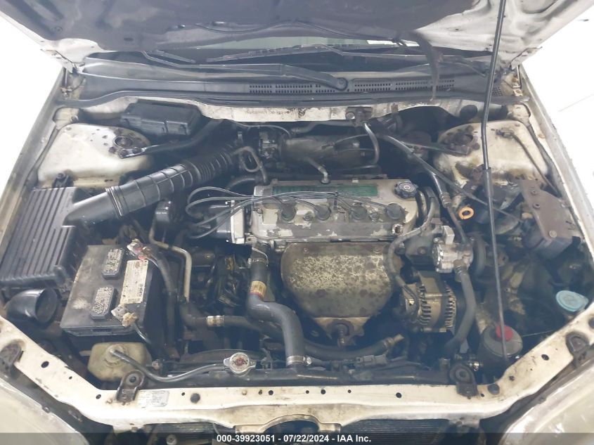 2001 Honda Accord 2.3 Lx VIN: 1HGCG66521A015210 Lot: 39923051