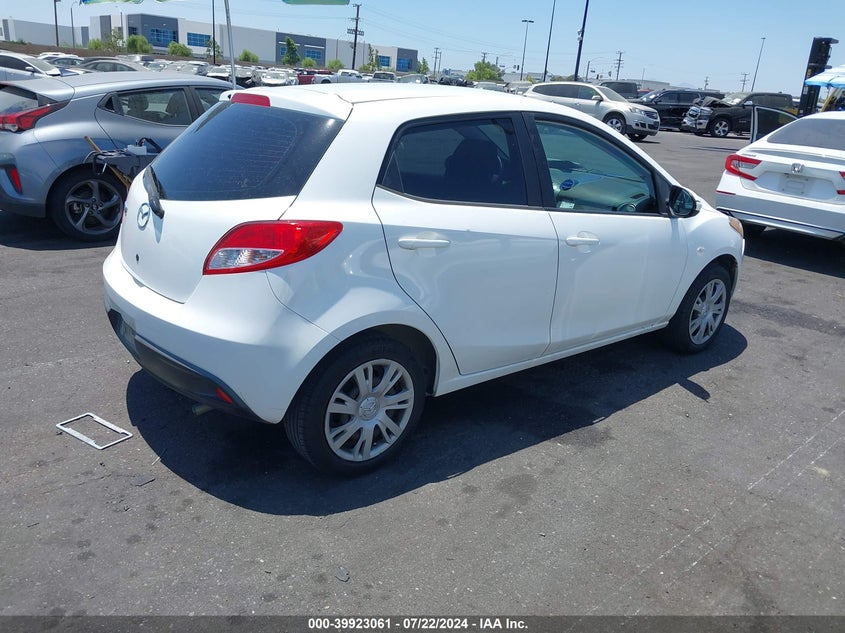 2014 Mazda Mazda2 Sport VIN: JM1DE1KZXE0171656 Lot: 39923061