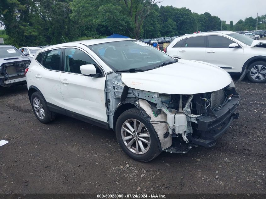 JN1BJ1CRXJW201380 2018 NISSAN ROGUE - Image 1