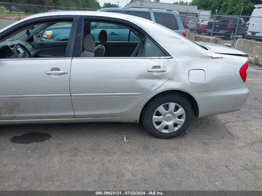 2004 Toyota Camry Le VIN: 4T1BE32K64U870744 Lot: 39923131