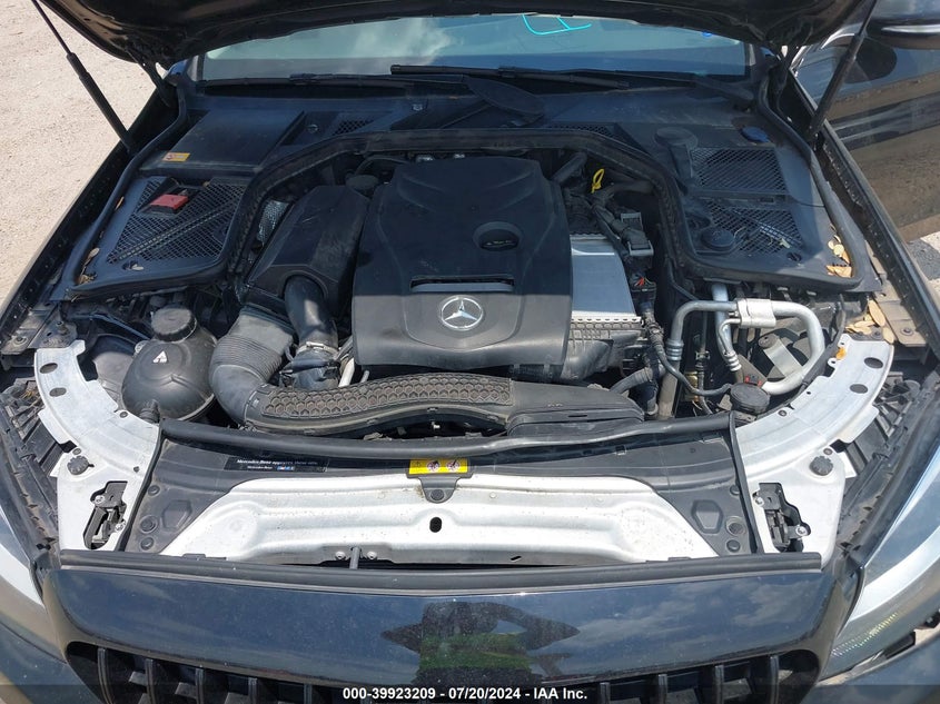 2015 Mercedes-Benz C 300 Luxury/Sport VIN: 55SWF4JB7FU051181 Lot: 39923209