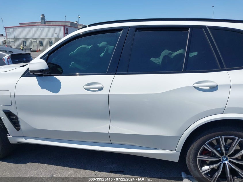 2024 BMW X5 PHEV XDRIVE50E 5UX43EU08R9U24386