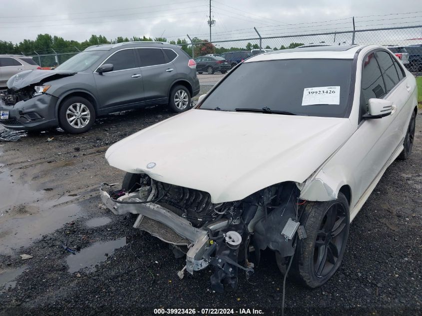 2012 Mercedes-Benz C 300 Luxury 4Matic/Sport 4Matic VIN: WDDGF8BB7CR204231 Lot: 39923426