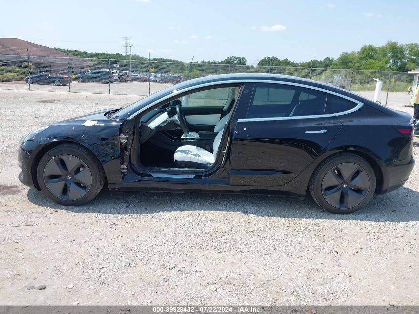 2018 Tesla Model 3 Long Range/Performance VIN: 5YJ3E1EB7JF170552 Lot: 39923432