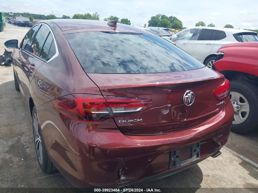 2018 Buick Regal Sportback Essence VIN: W04GP6SX4J1080142 Lot: 39923484