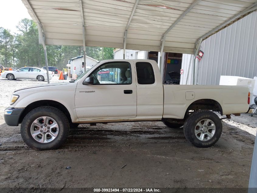 2000 Toyota Tacoma VIN: 4TAWM72N2YZ585893 Lot: 39923494