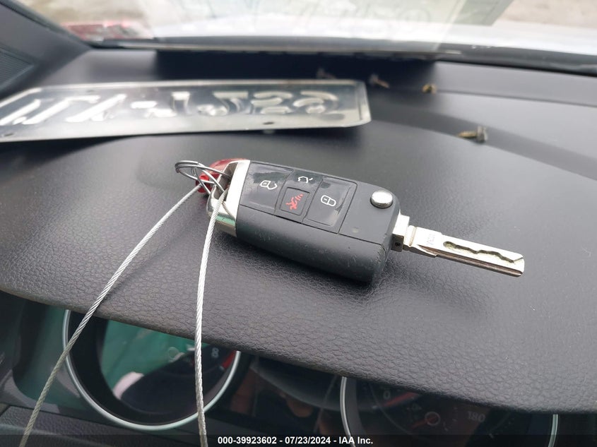 2015 VOLKSWAGEN GOLF GTI 2.0T S 4-DOOR - 3VW5T7AU9FM015249