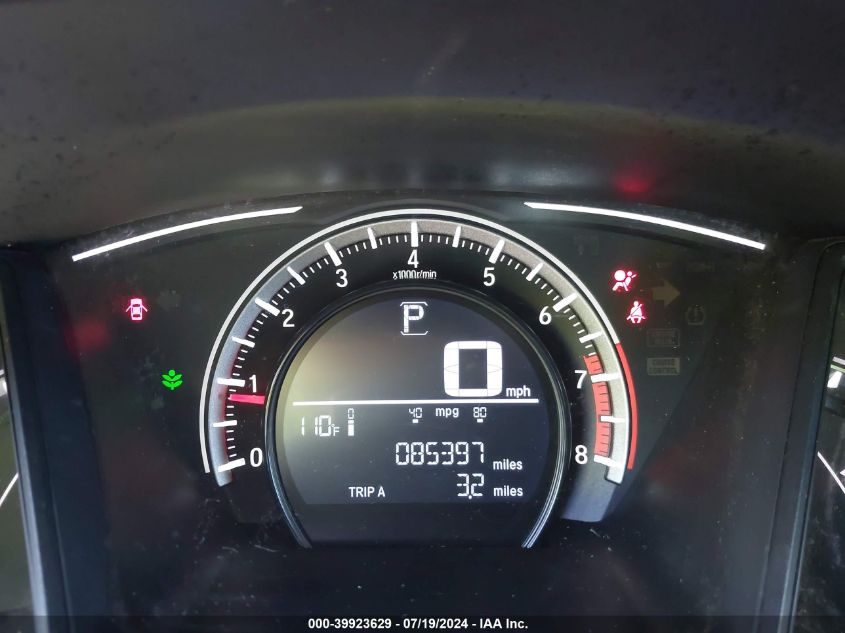 2018 Honda Civic Lx VIN: 2HGFC2F58JH517853 Lot: 39923629