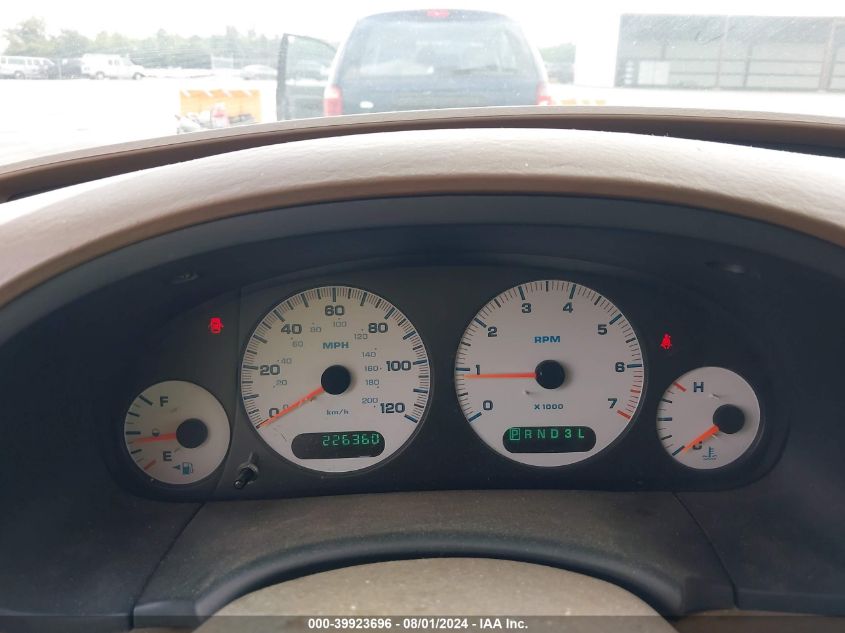 2001 Chrysler Town & Country Lx VIN: 2C4GP44G11R173266 Lot: 39923696