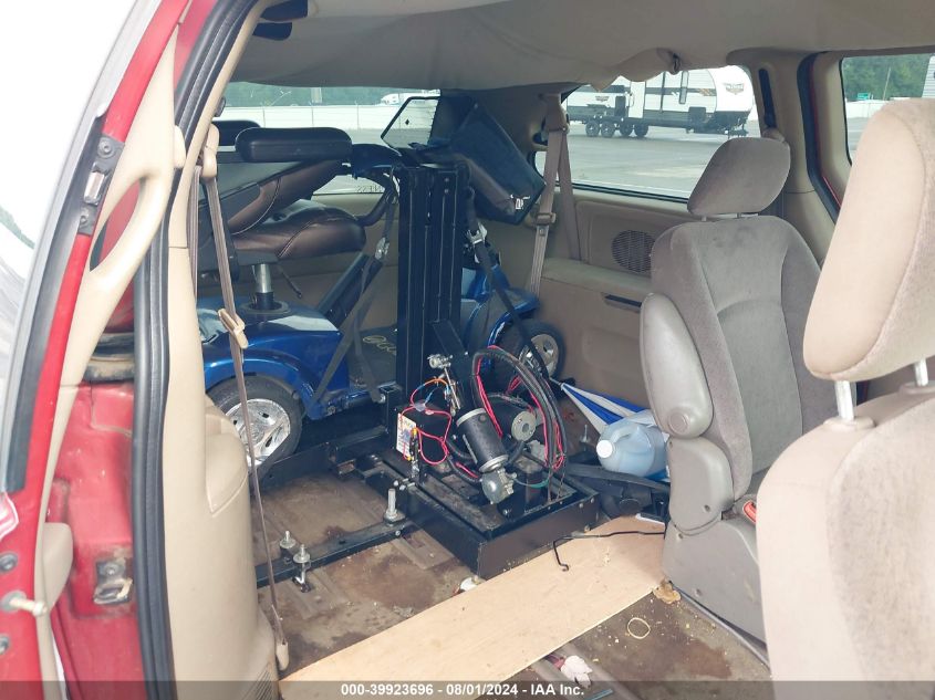 2001 Chrysler Town & Country Lx VIN: 2C4GP44G11R173266 Lot: 39923696