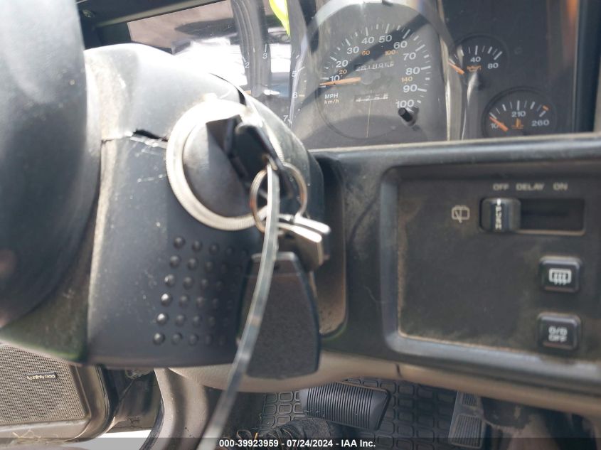 1994 Jeep Grand Cherokee Limited VIN: 1J4GZ78Y8RC303993 Lot: 39923959