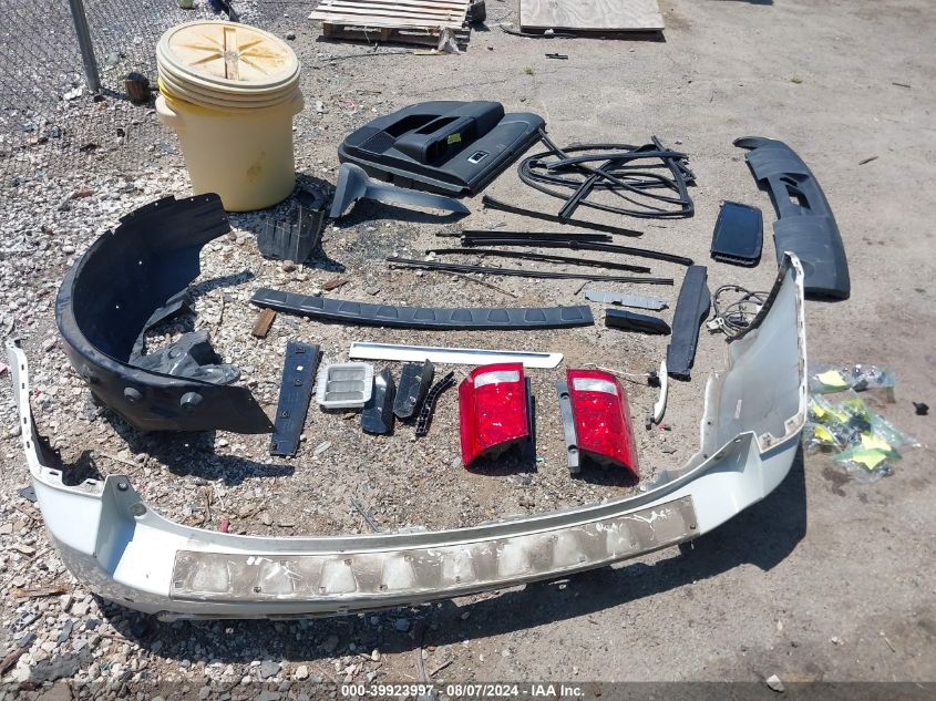 2011 Honda Pilot Touring VIN: 5FNYF4H91BB064094 Lot: 39923997