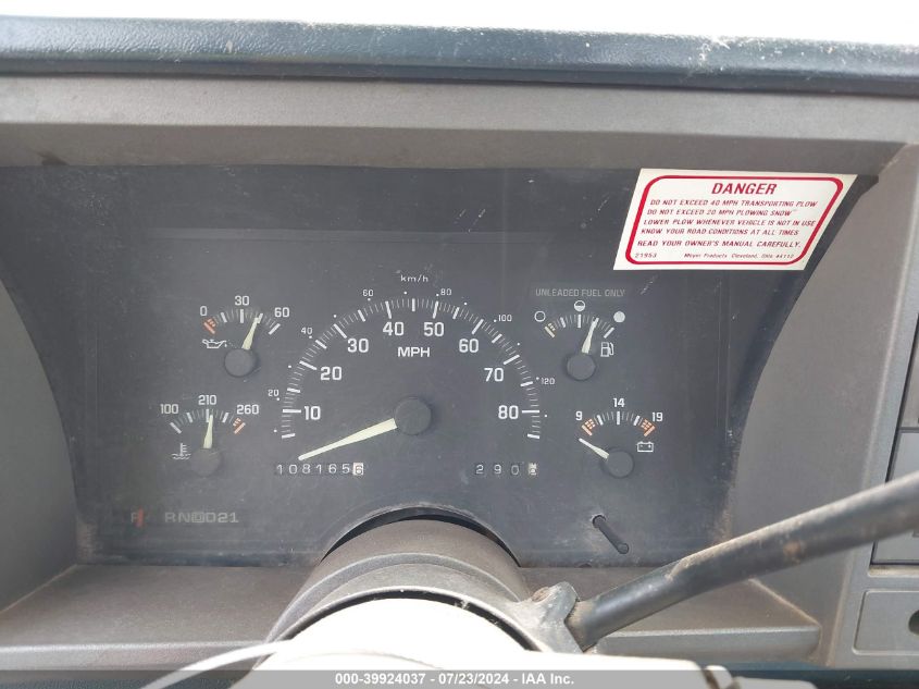 1992 Chevrolet Gmt-400 K2500 VIN: 1GCGK24K4NE211356 Lot: 39924037