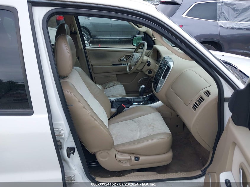 2005 Mercury Mariner Luxury/Premier VIN: 4M2CU57135DJ12329 Lot: 39924152