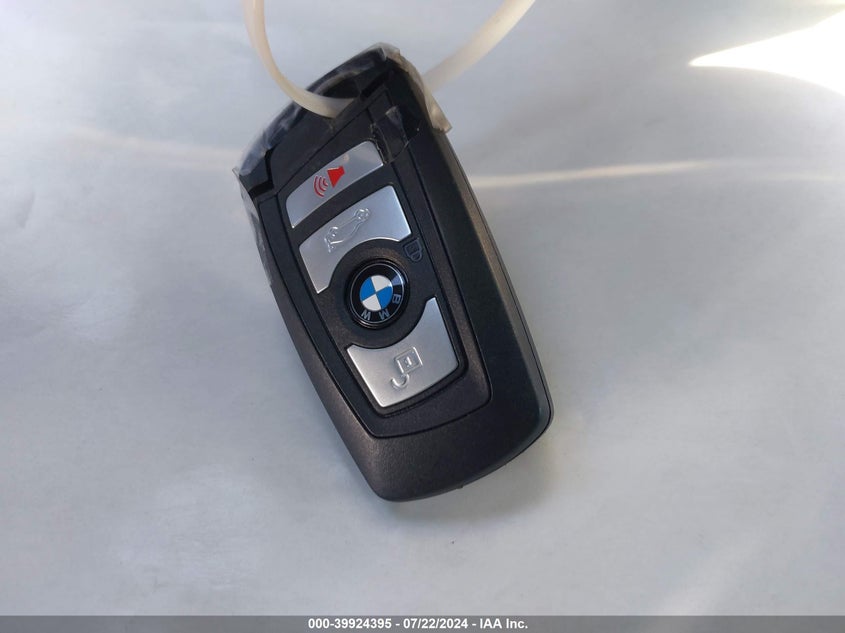 2017 BMW X3 Sdrive28I VIN: 5UXWZ7C32H0X42733 Lot: 39924395