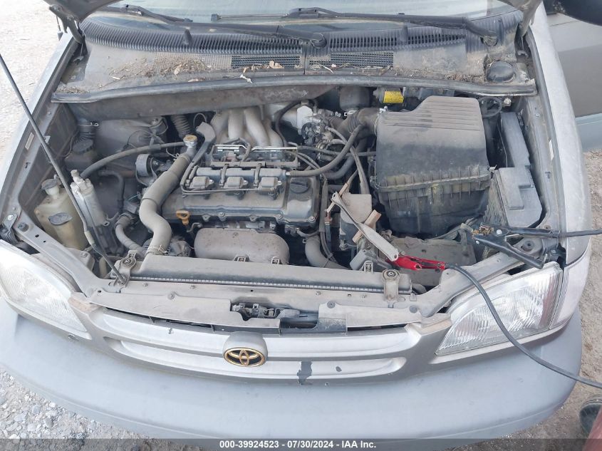 1998 Toyota Sienna Le/Xle VIN: 4T3ZF13C5WU000713 Lot: 39924523