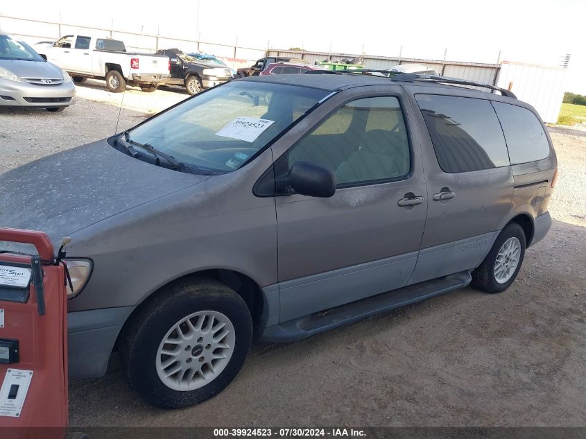 1998 Toyota Sienna Le/Xle VIN: 4T3ZF13C5WU000713 Lot: 39924523