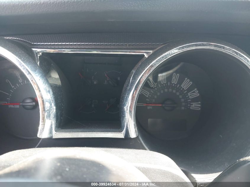 2007 Ford Mustang Gt Deluxe/Gt Premium VIN: 1ZVHT82H575302552 Lot: 39924534