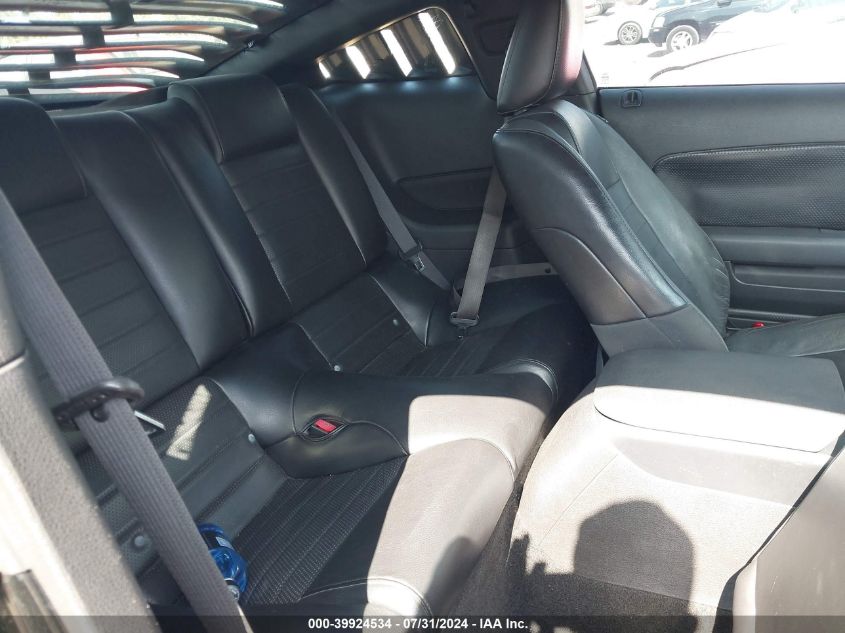 2007 Ford Mustang Gt Deluxe/Gt Premium VIN: 1ZVHT82H575302552 Lot: 39924534