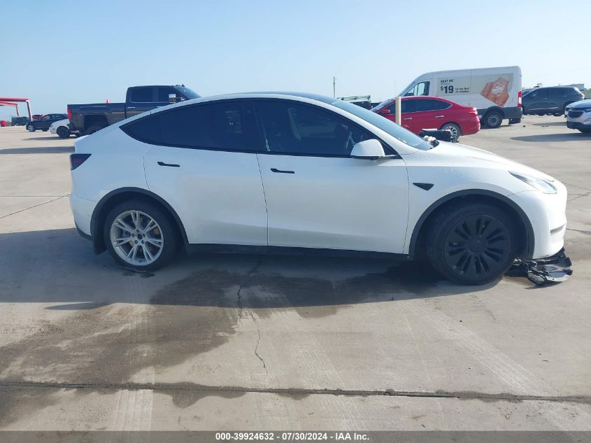 2021 Tesla Model Y Long Range Dual Motor All-Wheel Drive VIN: 5YJYGDEE1MF072021 Lot: 39924632