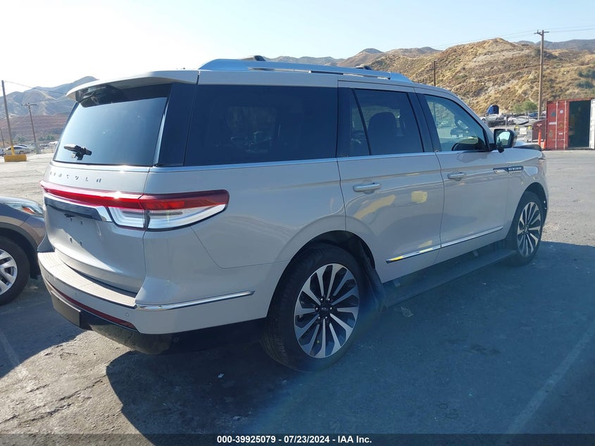 VIN 5LMJJ2LG2PEL02451 2023 LINCOLN NAVIGATOR RESERVE