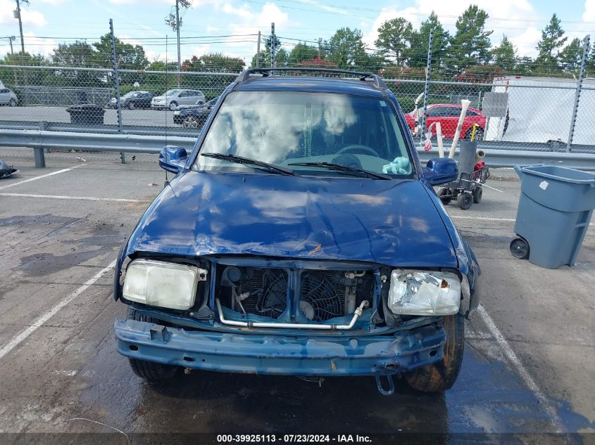 2002 Chevrolet Tracker Hard Top Lt VIN: 2CNBE634126949980 Lot: 39925113