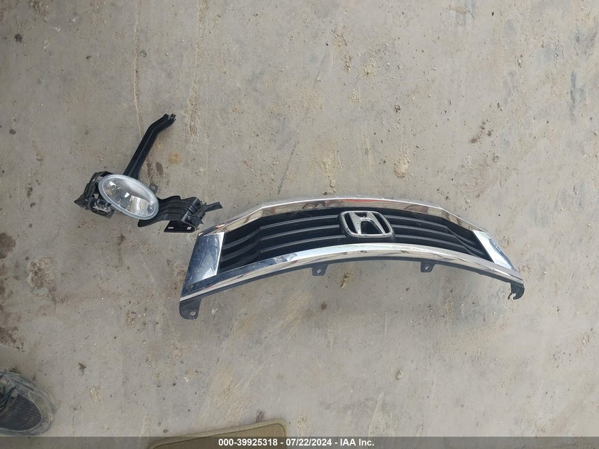 2010 Honda Accord 3.5 Ex-L VIN: 1HGCP3F81AA027812 Lot: 39925318